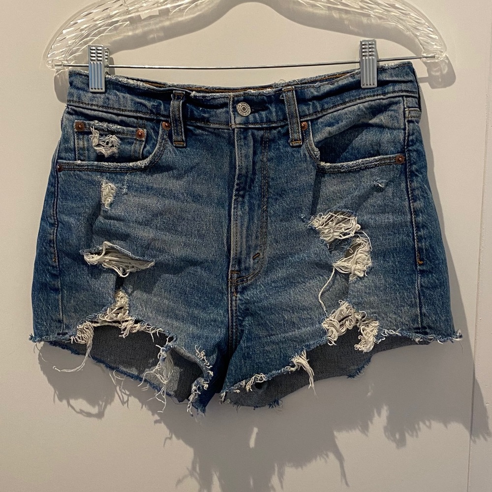 Ripped mom jean shorts A&F, size 27